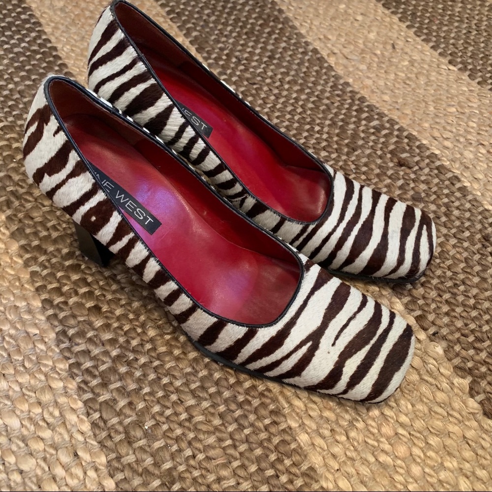 Nine West Zebra Pumps Square Toe block heel 90s
